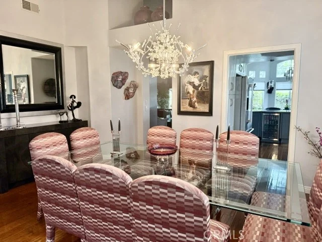 Photo of 3595 Mapleknoll