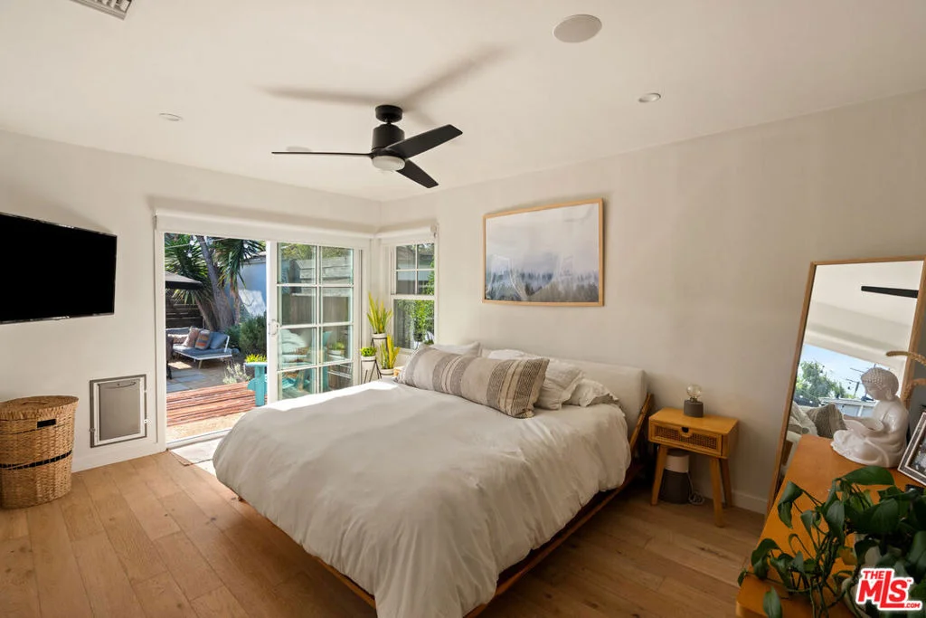 Photo of 3001 Beach Avenue