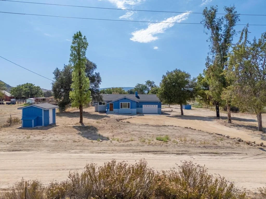 Photo of 1366 Far Valley Road