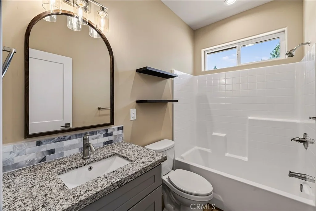 Photo of 6040 Maxwood