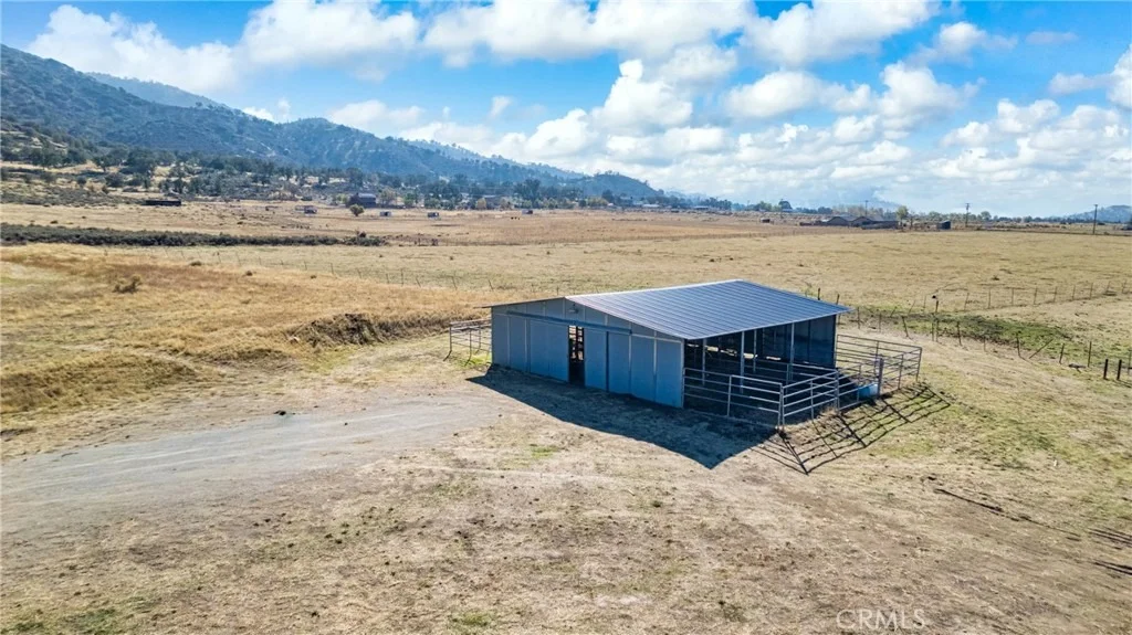 Photo of 18888 Pellisier Road