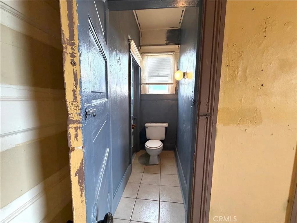 Photo of 230 W 18th