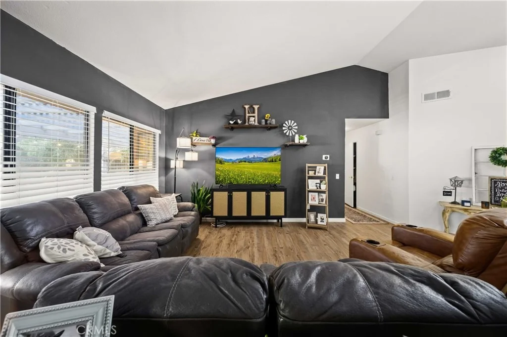 Photo of 42734 56th Street West