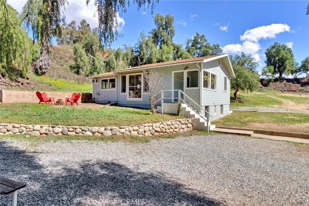 Photo of 901 W Sunset Drive