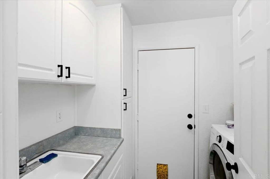 Photo of 878 Rivertree Drive