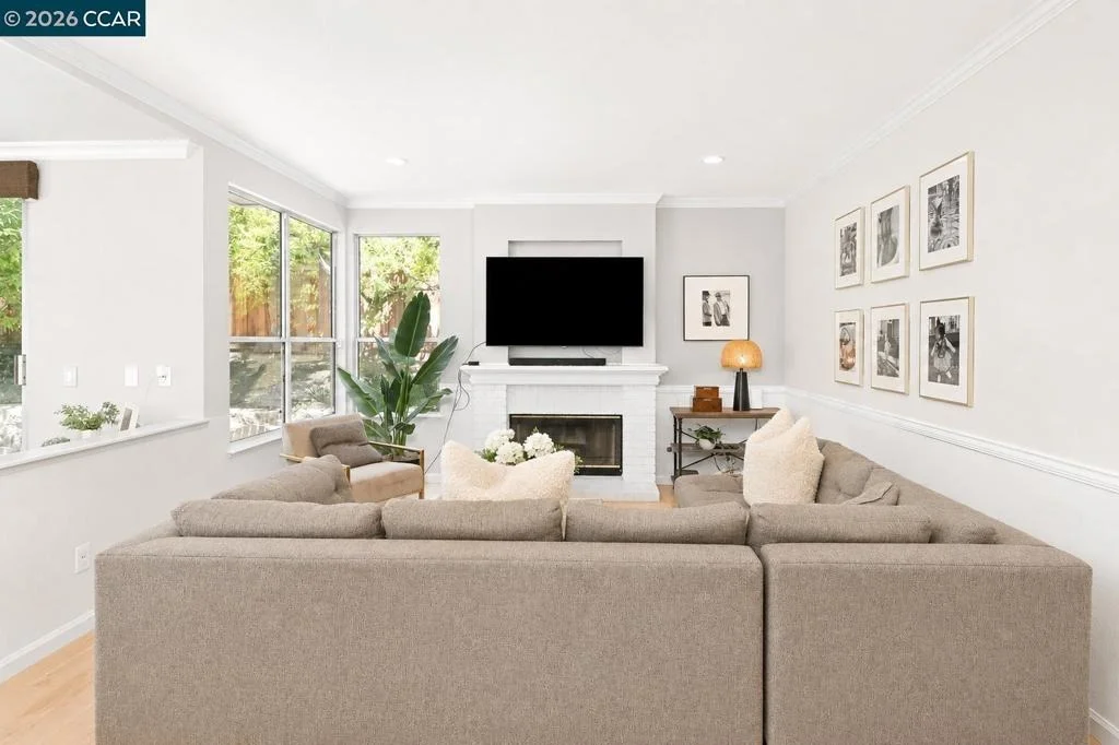 Photo of 8254 Creekside Drive