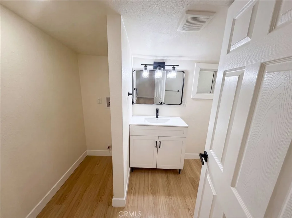 Photo of 982 Oak
