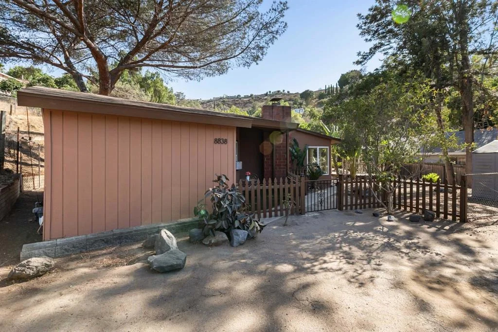 Photo of 8838 Cherry Road