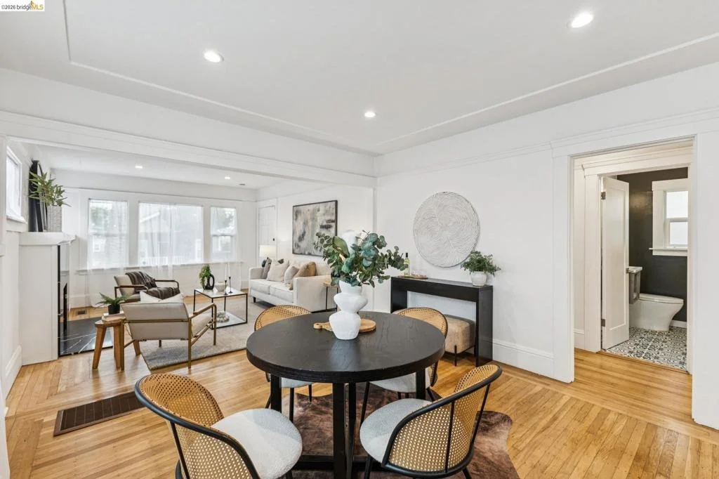 Photo of 3435 Dimond Ave