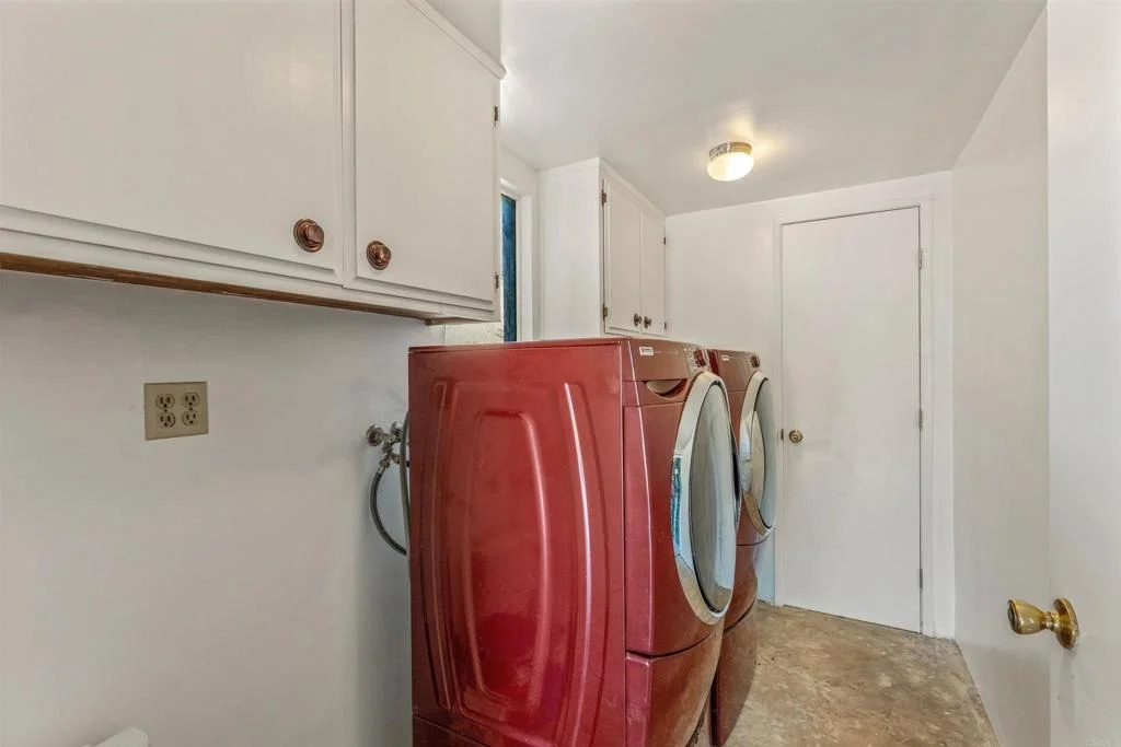 Photo of 4439 La Canada
