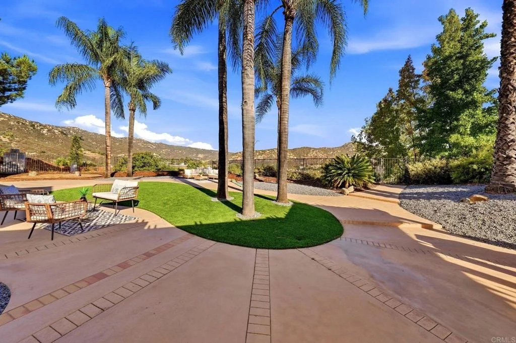 Photo of 8842 Summerhill