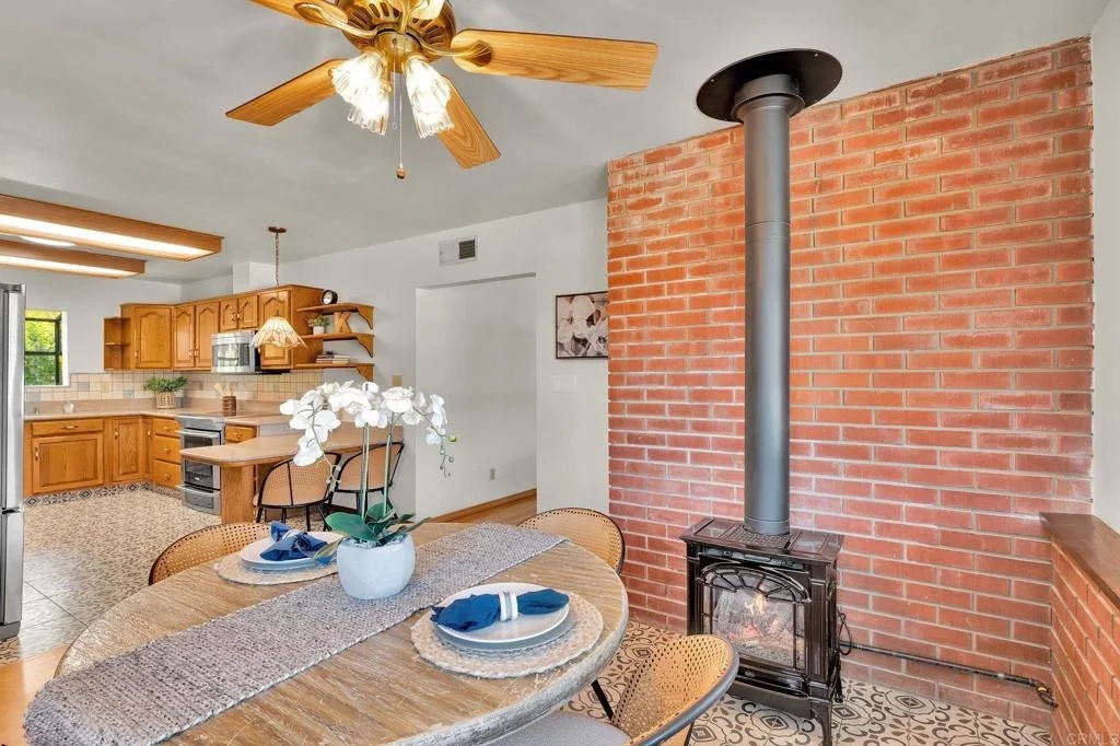 Photo of 1752 Grove Road