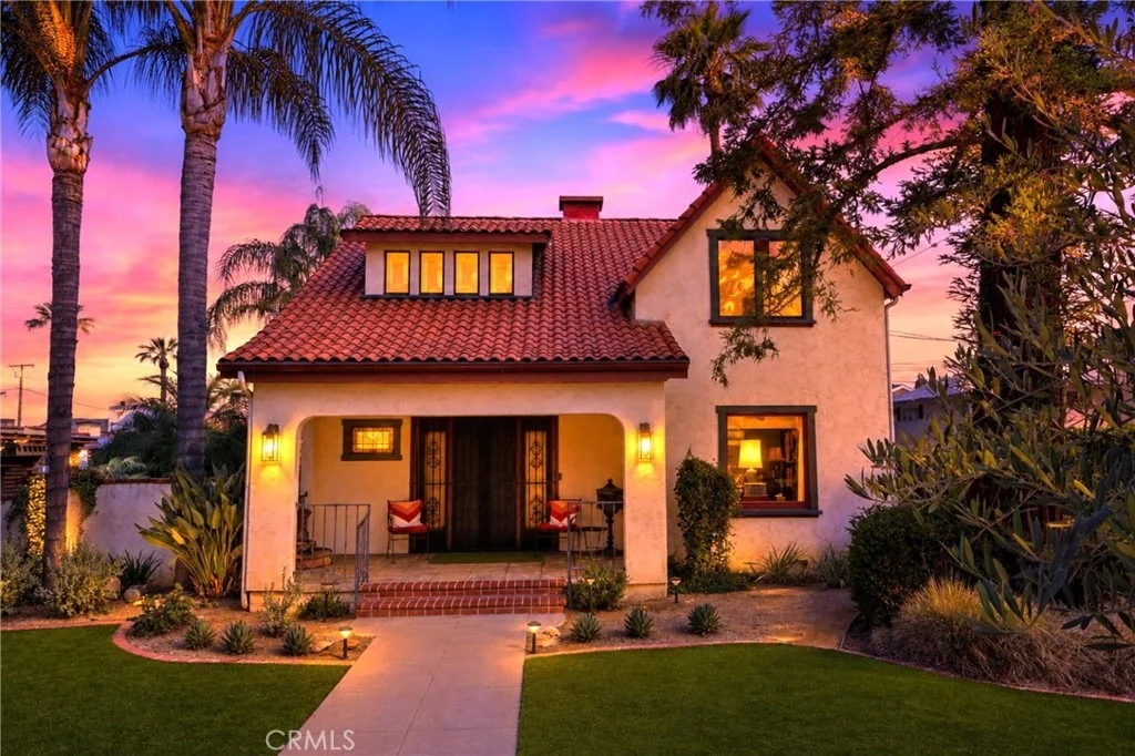 Photo of 18 W Cypress Avenue
