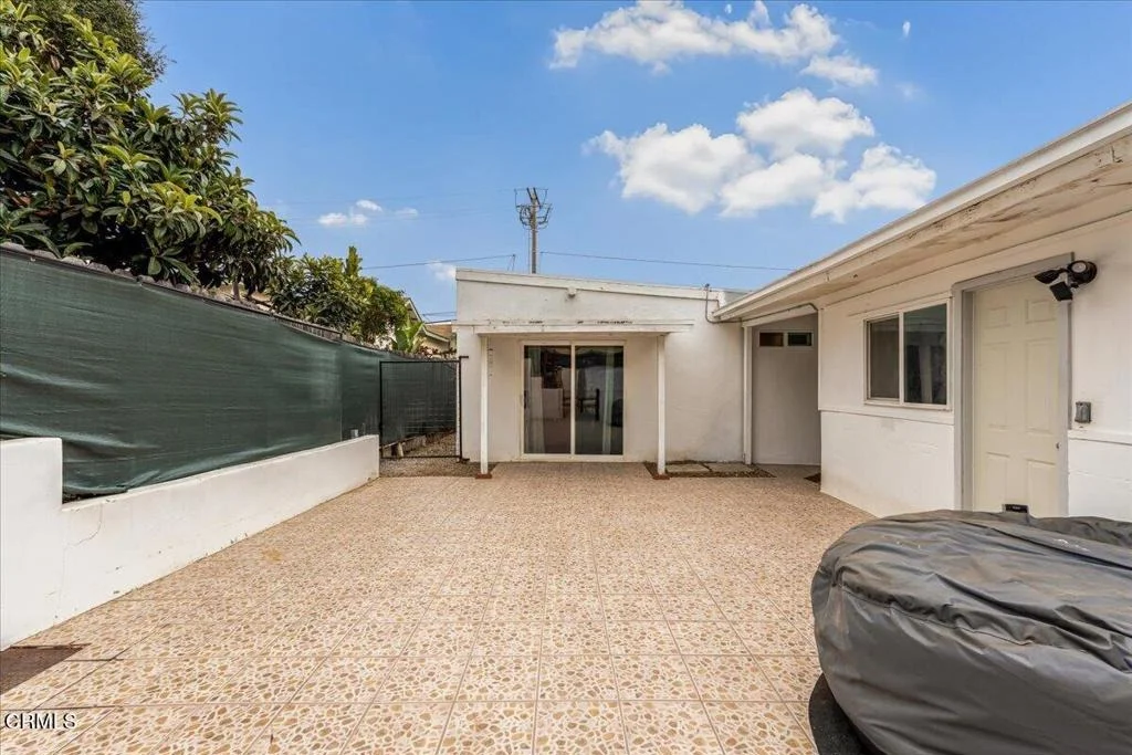 Photo of 1155 Richmond Road
