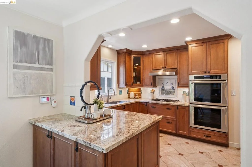 Photo of 957 Lee Ave
