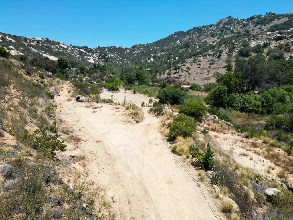 Photo of 5589 Rainbow Creek Road