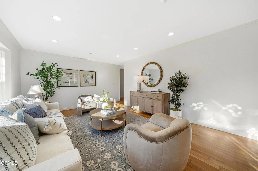 Photo of 528 Dobbins Drive