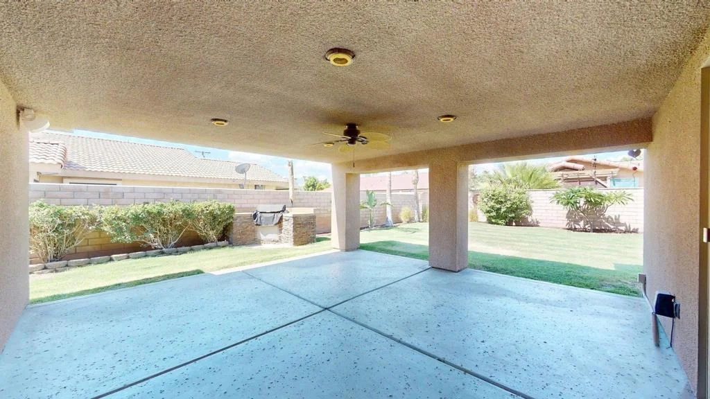 Photo of 41443 Balaclava Drive