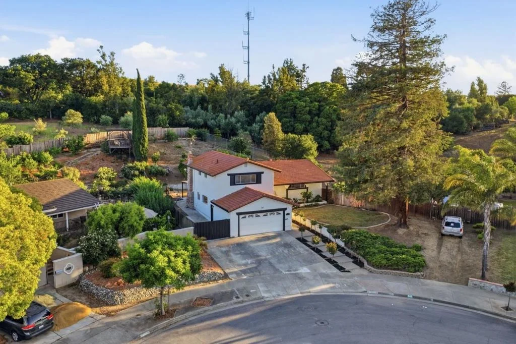 Photo of 4199 Loganberry Drive
