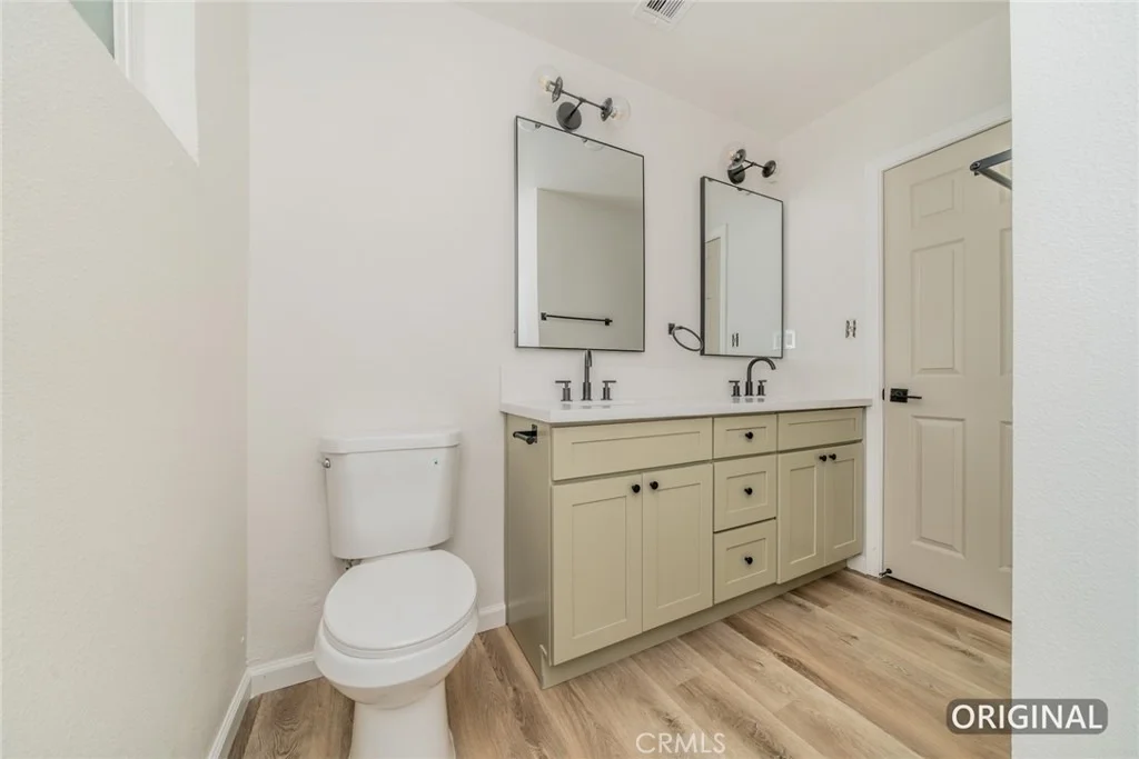 Photo of 2586 Prospect Avenue