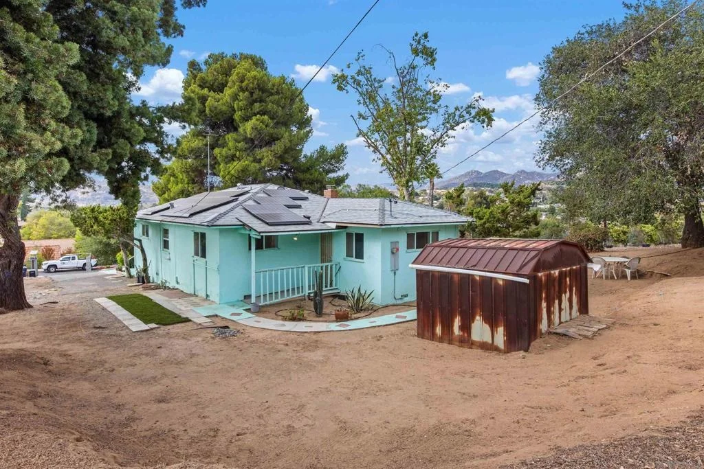 Photo of 2439 Patterson Rd