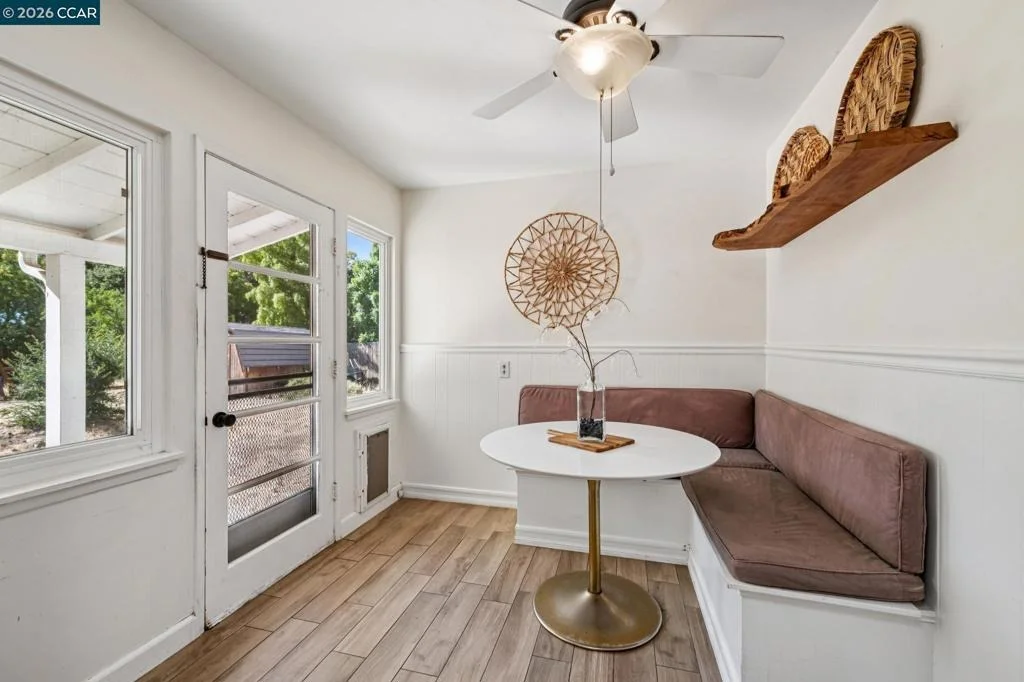 Photo of 1243 Davis Ave.