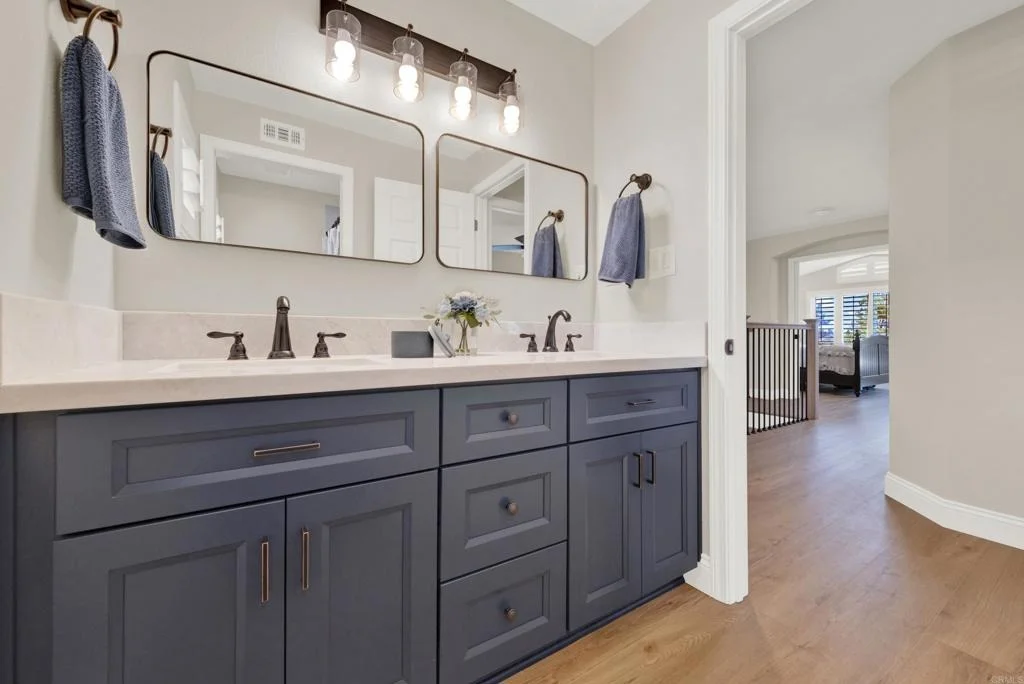 Photo of 948 Honeysuckle Drive