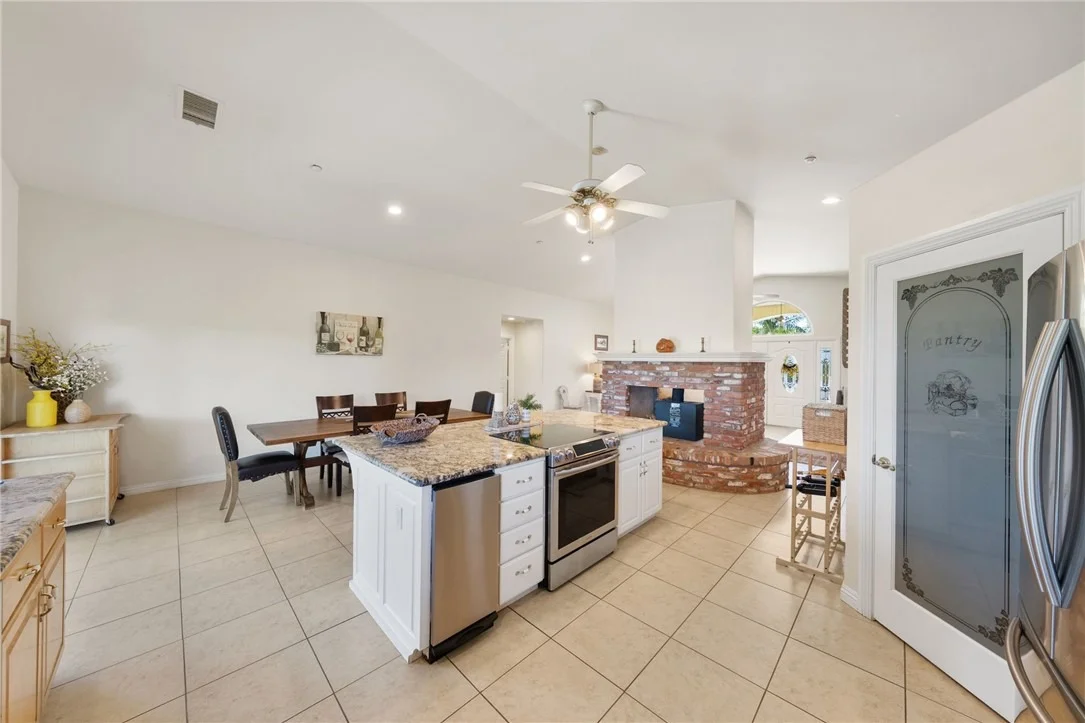 Photo of 2713 E Mission