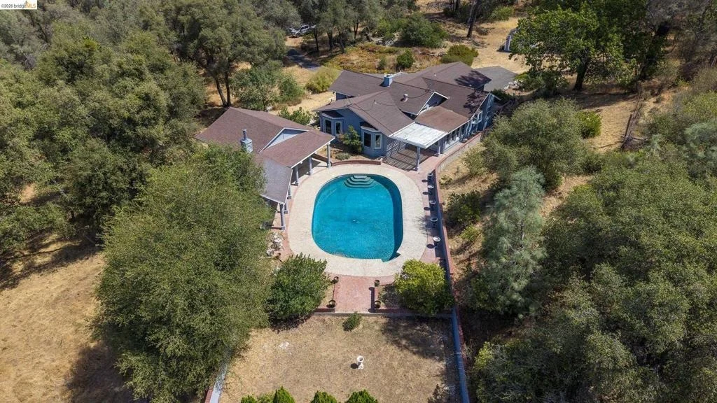 Photo of 17910 Dolores Ln