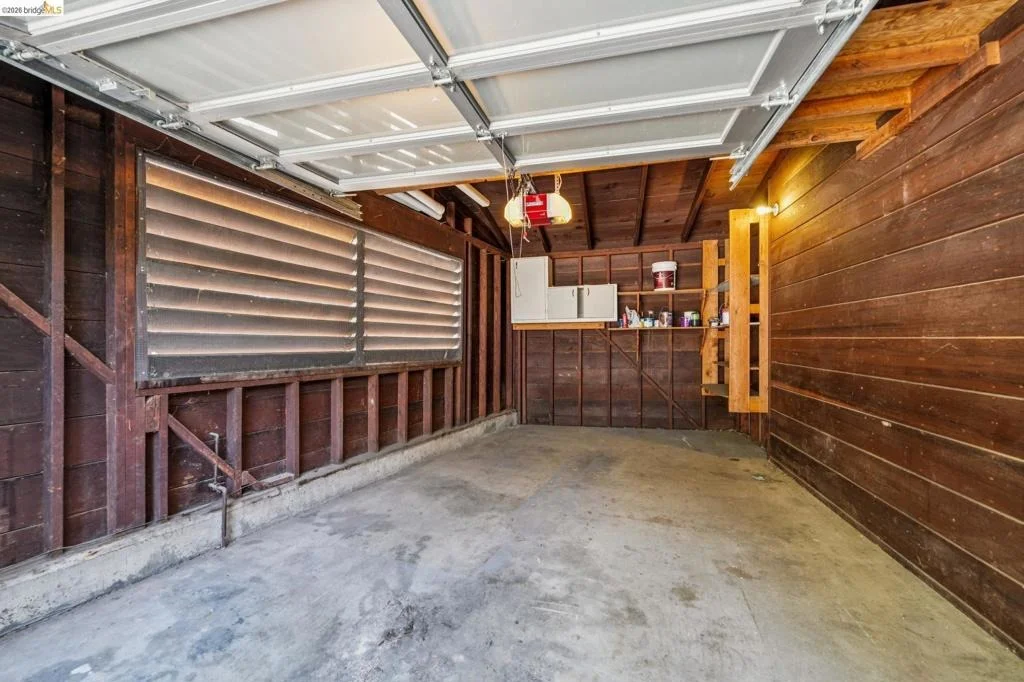 Photo of 1394 Queens Rd