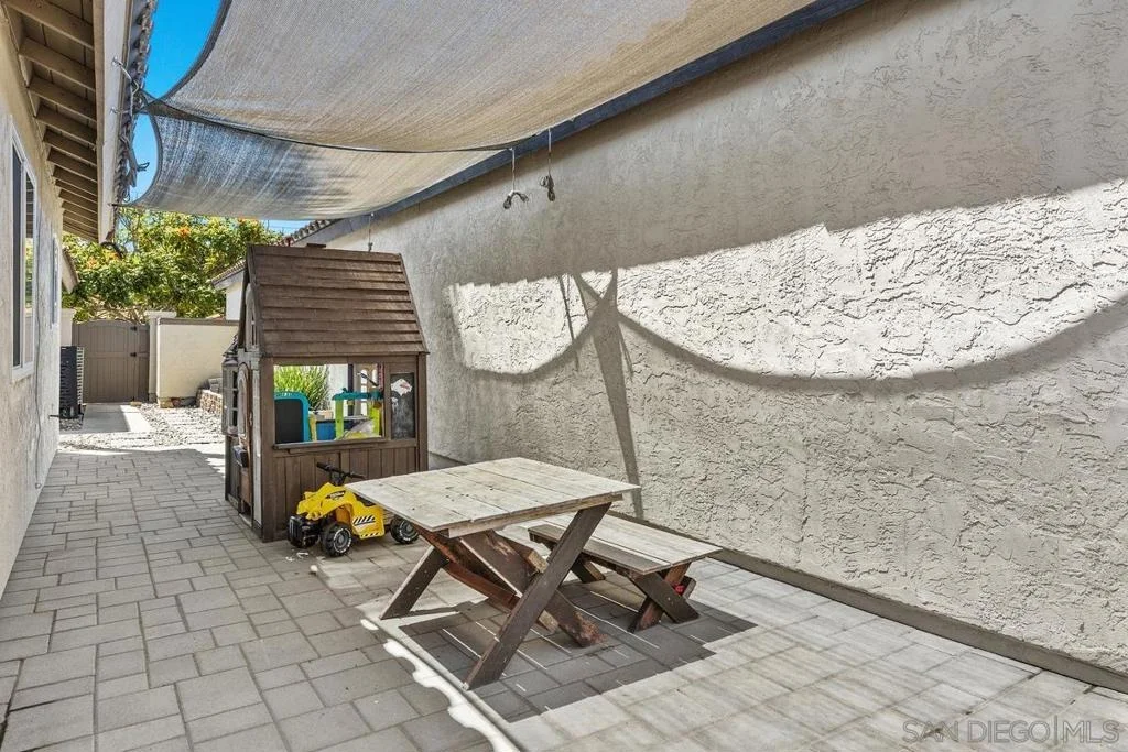 Photo of 4739 Gardenia Street