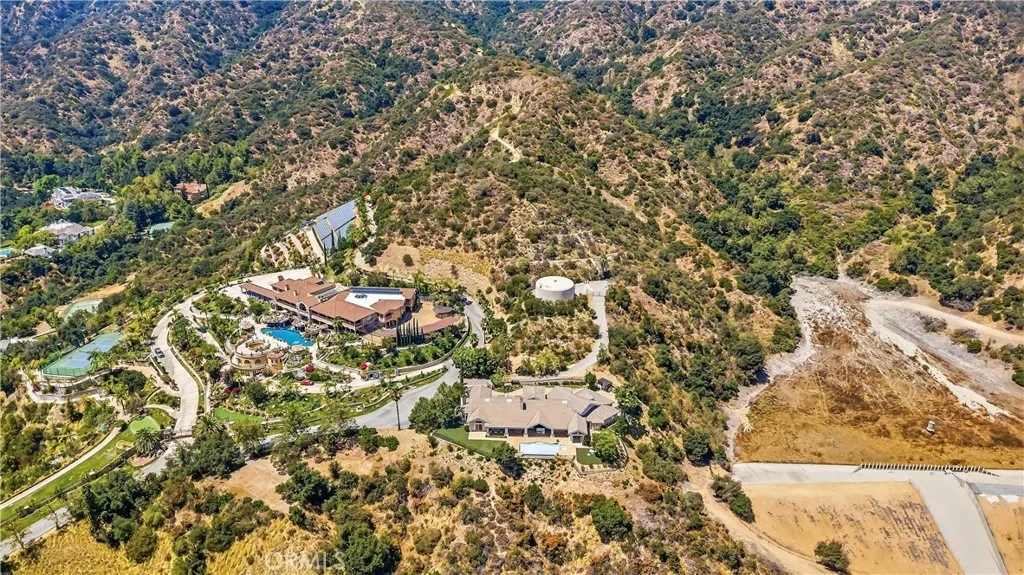 Photo of 417 Long Canyon