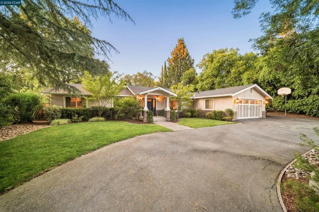 Photo of 2065 Diablo Rd
