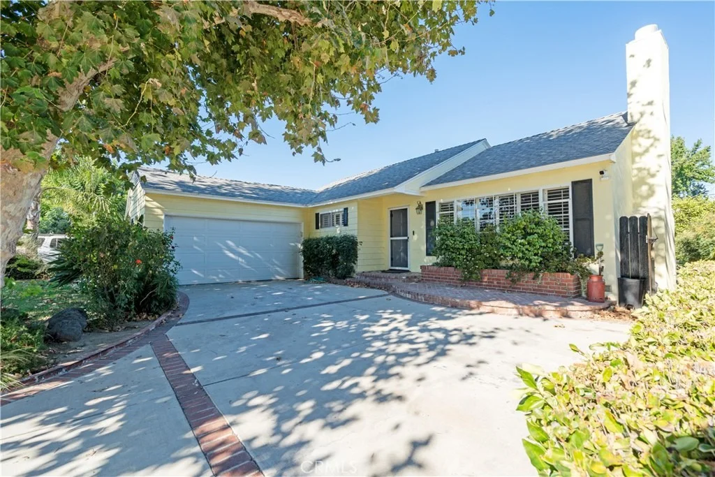 Photo of 7032 Encino