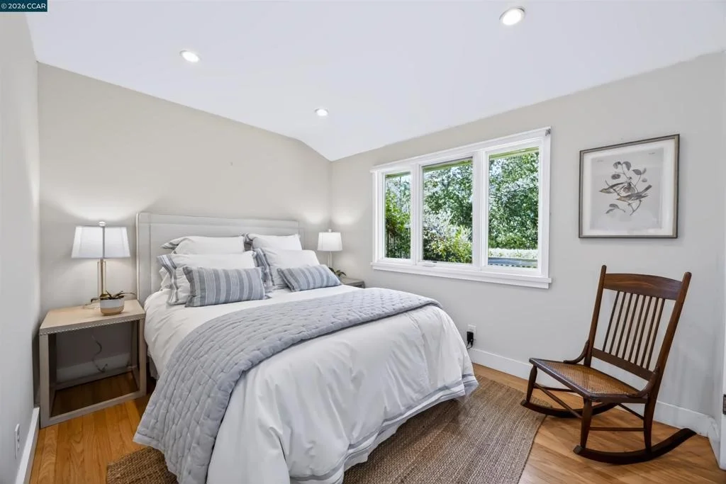 Photo of 3237 Driftwood Dr
