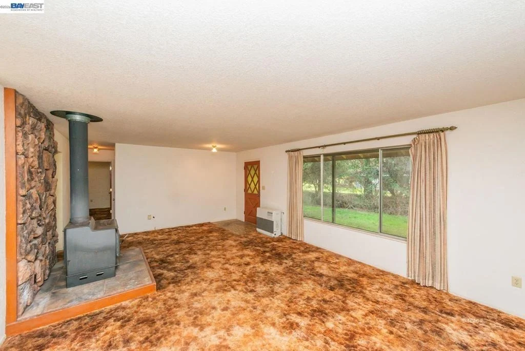 Photo of 376 Mountain View Dr.