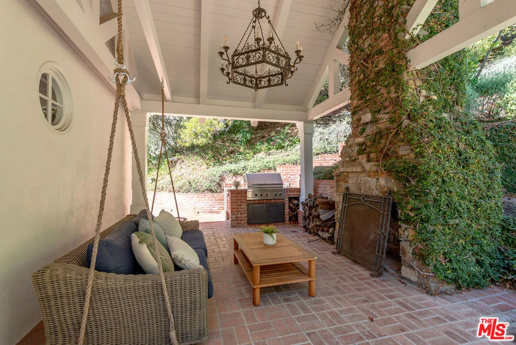 Photo of 9305 Hazen Drive