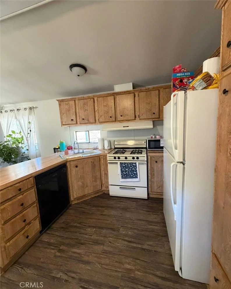 Photo of 37525 E Benton Road