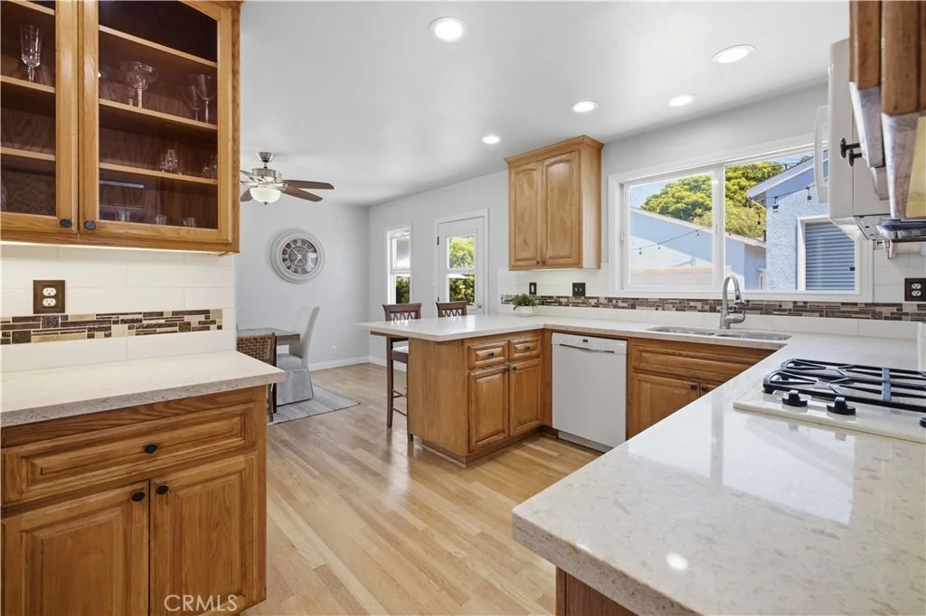 Photo of 3632 Nipomo