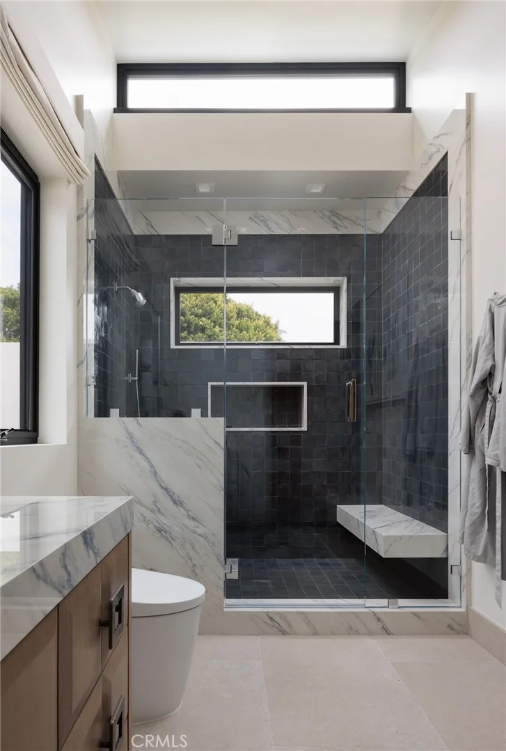 Photo of 2595 Altamar