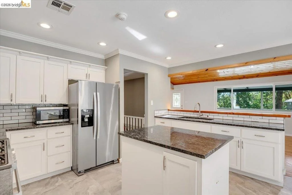 Photo of 5827 Lookout Ct