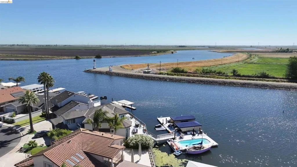 Photo of 281 Discovery Bay Blvd