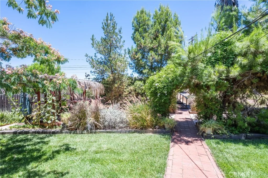 Photo of 24380 Paseo Arroyo