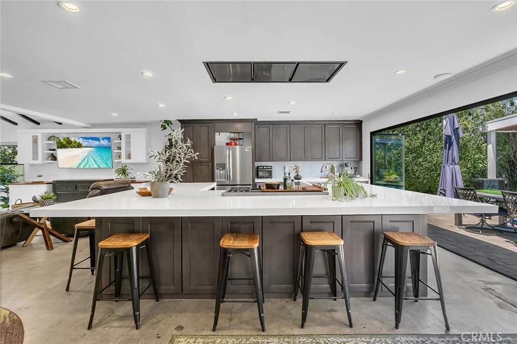 Photo of 2661 Oak Knoll Drive