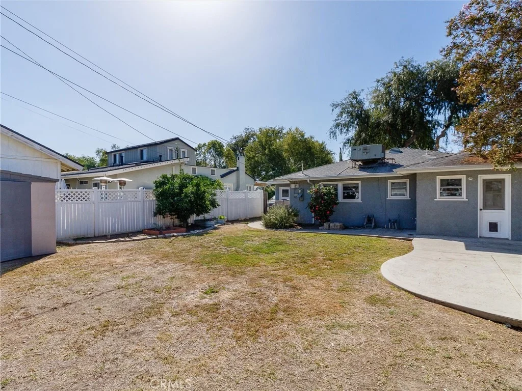 Photo of 1227 Grove