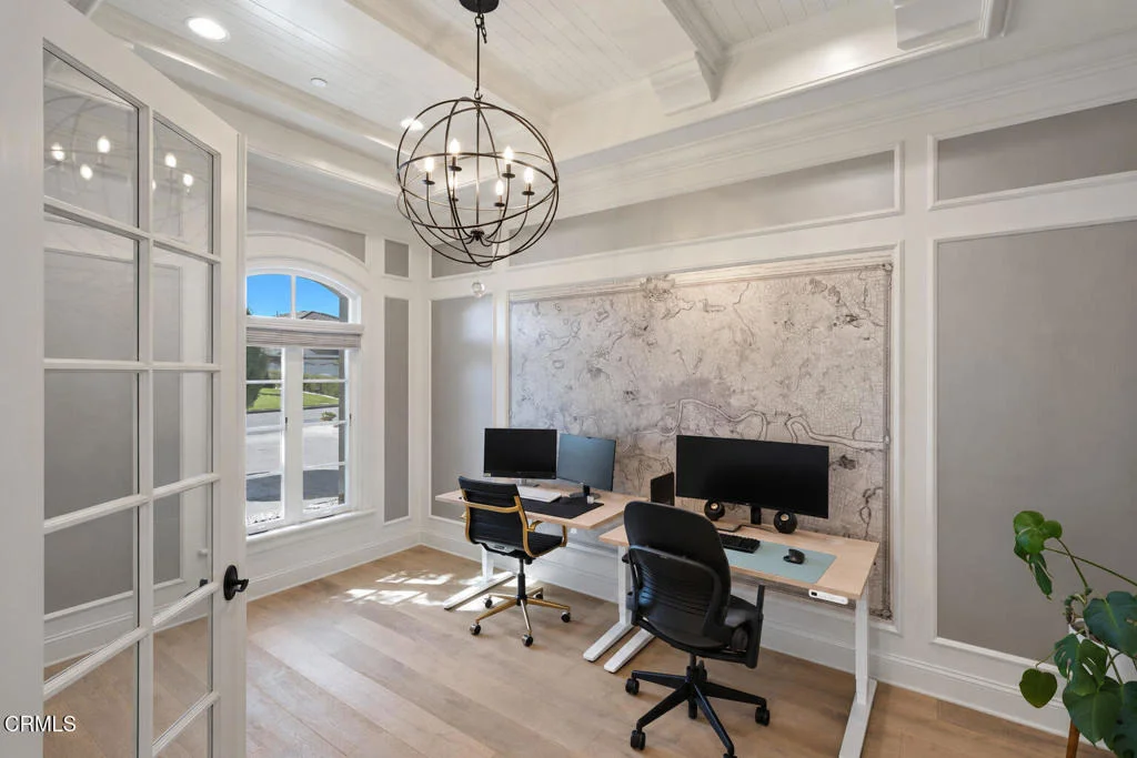 Photo of 933 Coronado Drive