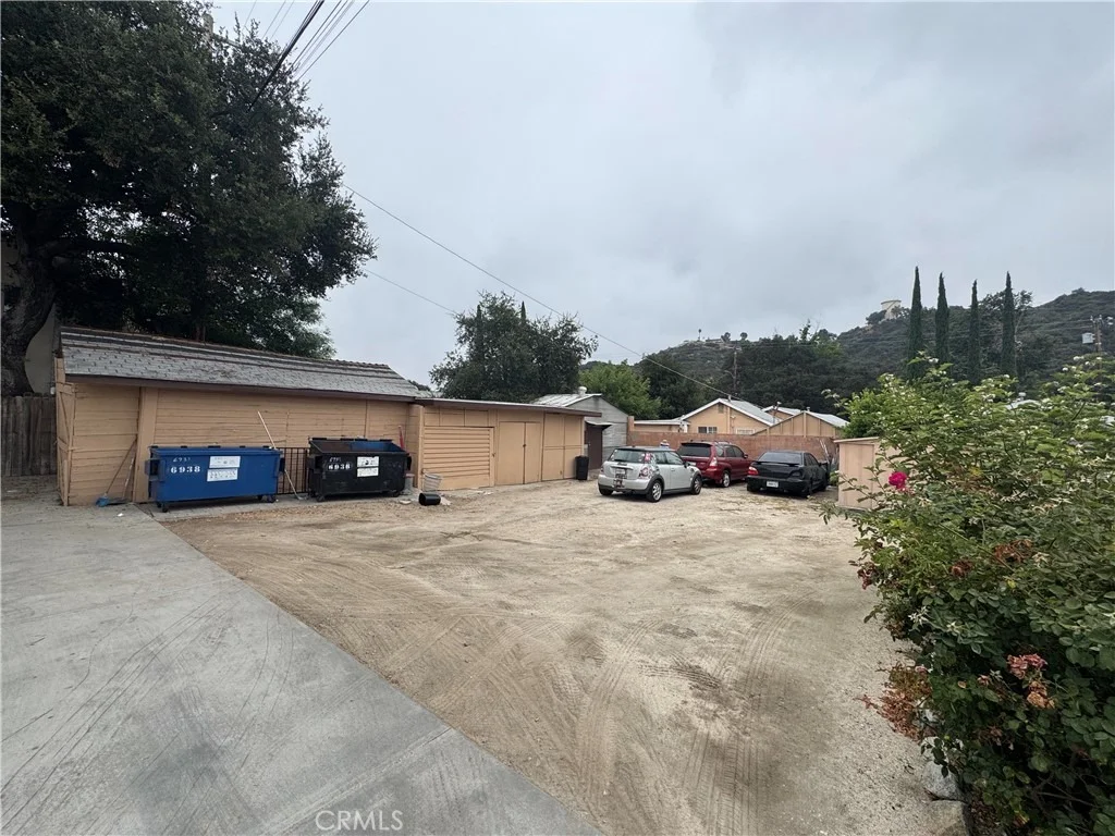 Photo of 6938 6940 Foothill Boulevard