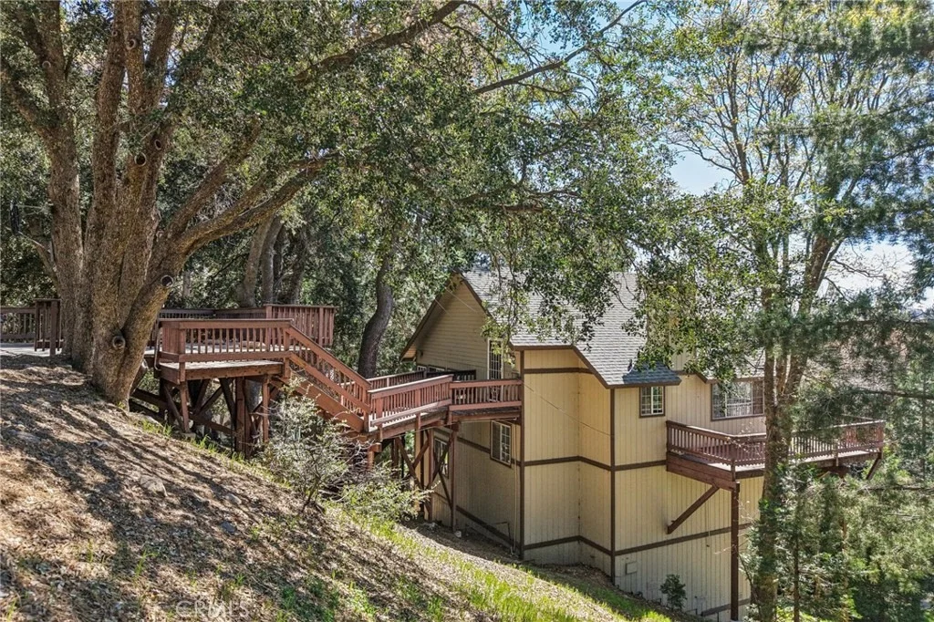 Photo of 25274 North Road