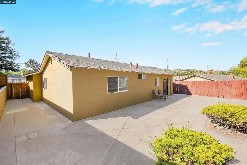 Photo of 2506 Henry Ave