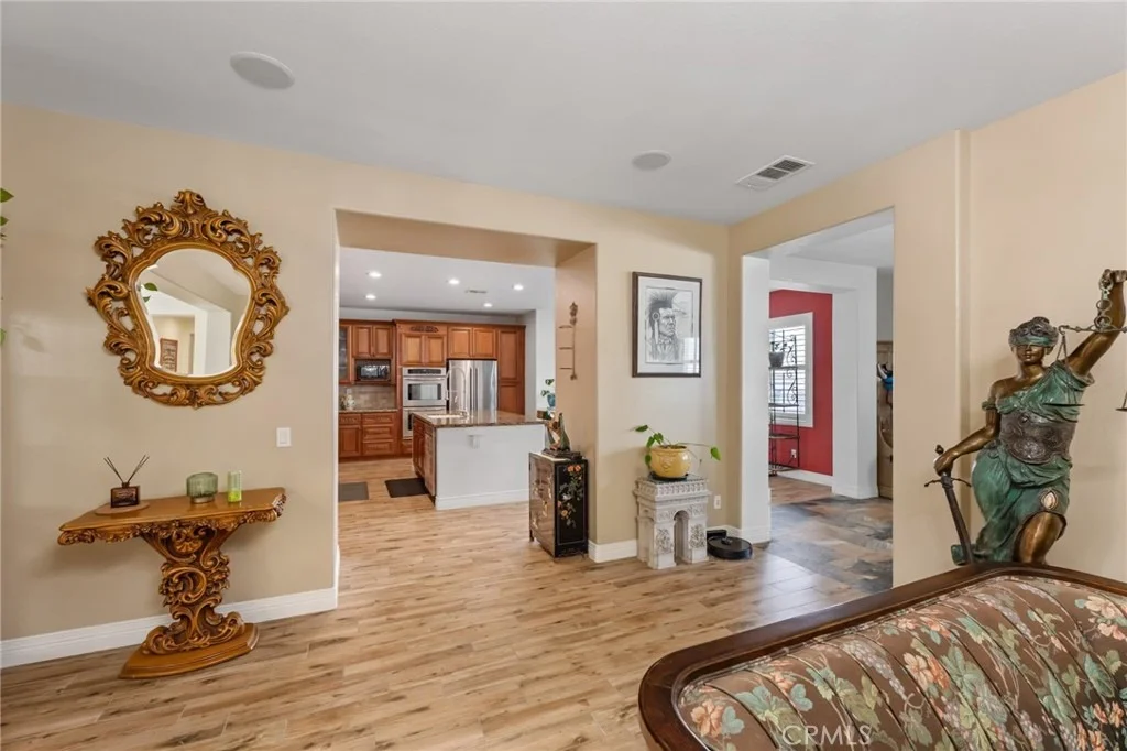 Photo of 6757 Serrano